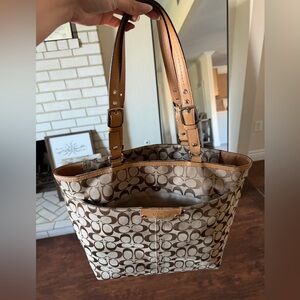 Coach tote bag lightly used